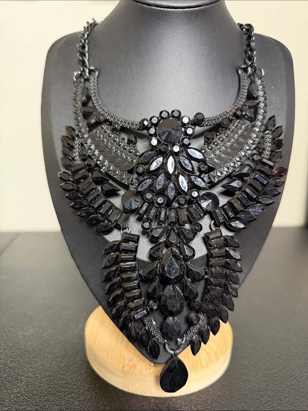 Statement Black Crystal Bib Statement Cosplay Necklace - Women Jewelry